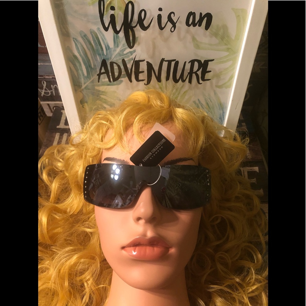 New Black Sporty Sexy Bling Sunglasses!!!